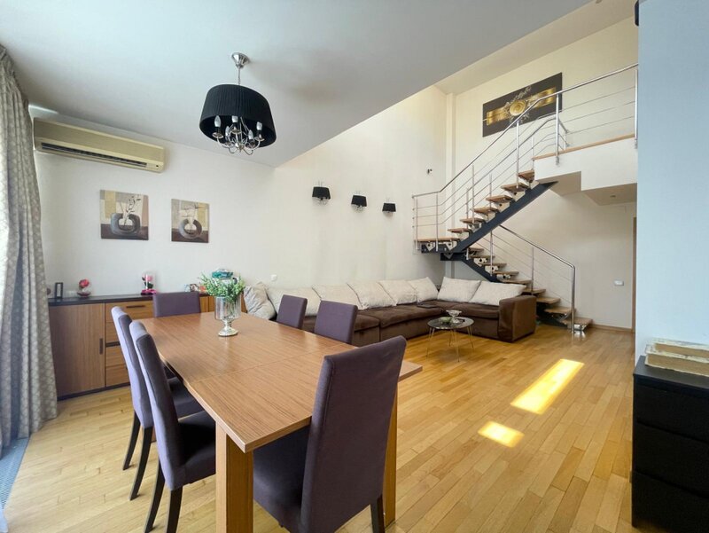 Nordului, apartament cu 5 camere si terasa spatioasa + 2 locuri de parcare